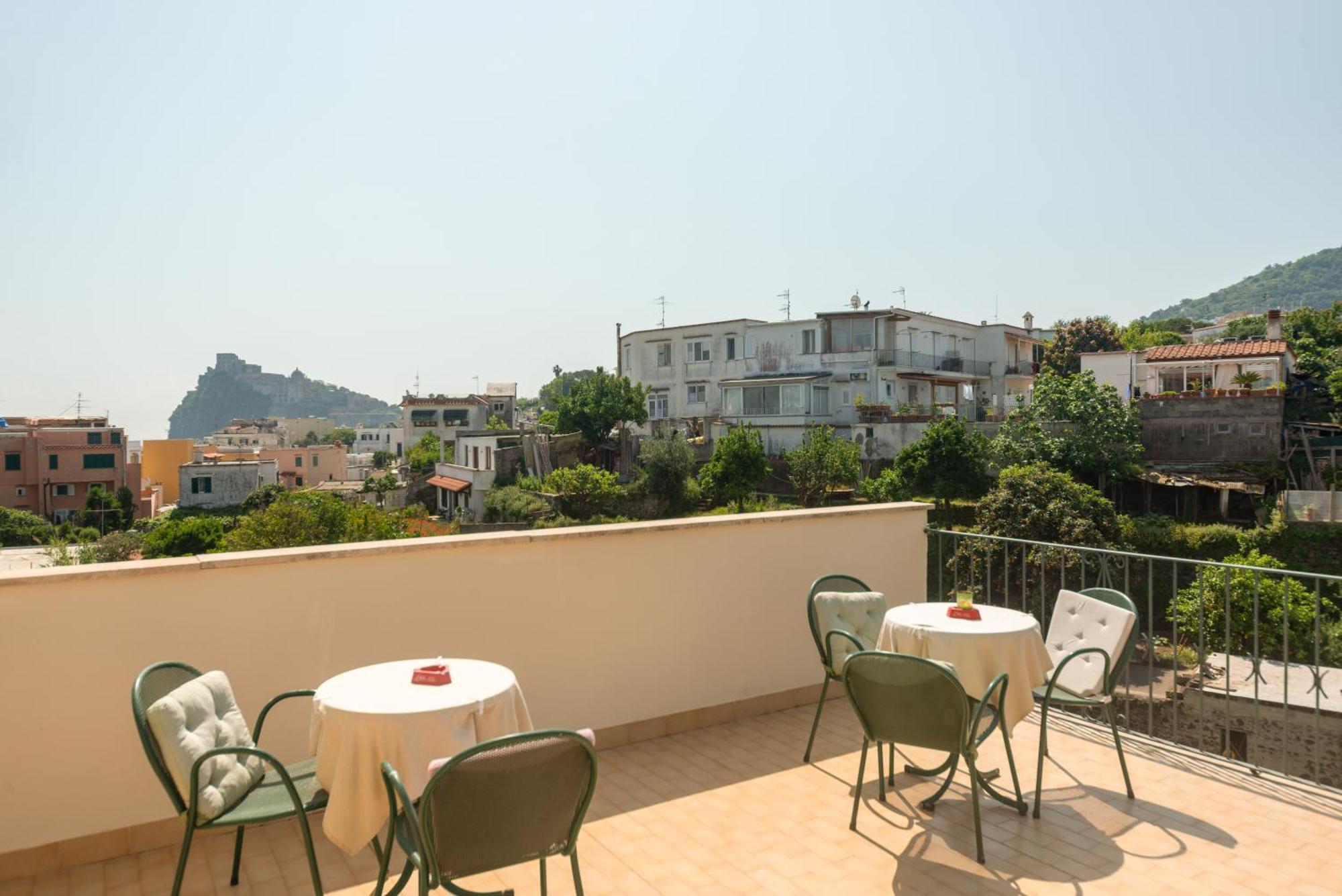 Villa Dei Sogni - Aparthotel Ischia Ponte Eksteriør billede